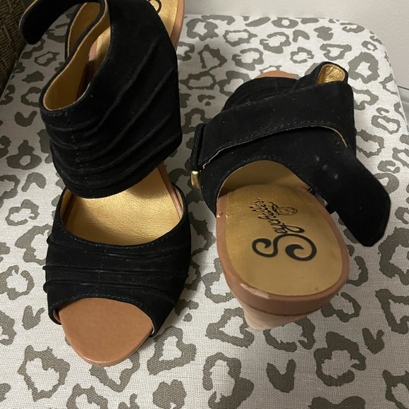 Seychelles Hells - Picture 3 of 6